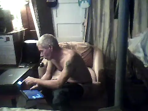 Snapshot of Biknight chatting on 01.17.25 Biknight online show from 01.17.25