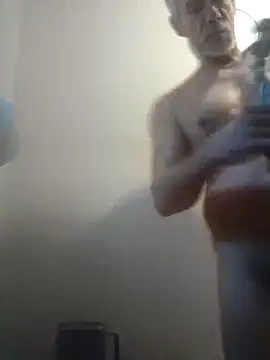 Snapshot of Biknight chatting on 02.28.25 Biknight online show from 02.28.25