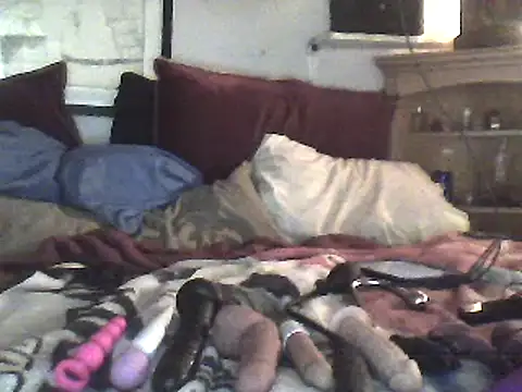 Snapshot of Biknight chatting on 03.10.25 Biknight online show from 03.10.25