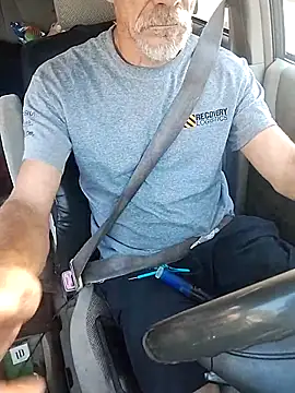 Snapshot of Biknight chatting on 09.17.25 Biknight online show from 09.17.25