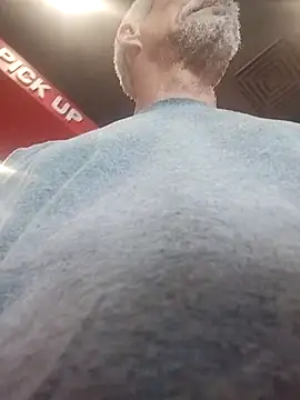 Snapshot of Biknight chatting on 09.27.25 Biknight online show from 09.27.25