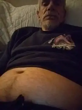 Snapshot of Biknight chatting on 11.26.25 Biknight online show from 11.26.25