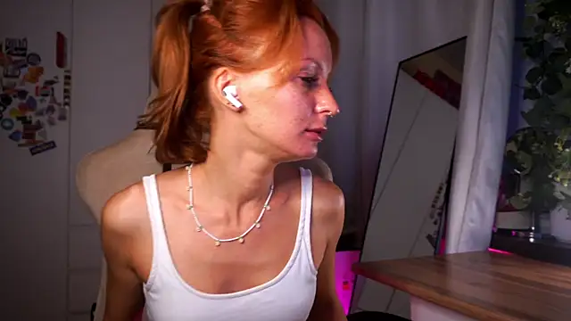 Snapshot of Liuba_Fox chatting on 06.28.26 Liuba Fox online show from 06.28.26
