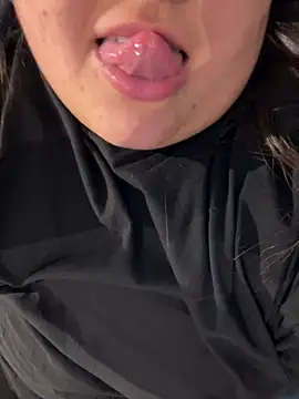 Snapshot of Jane_BBW chatting on 12.18.24 Jane BBW online show from 12.18.24