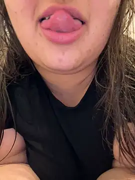 Snapshot of Jane_BBW chatting on 12.23.24 Jane BBW online show from 12.23.24