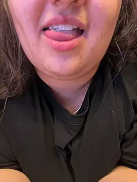 Snapshot of Jane_BBW chatting on 02.25.25 Jane BBW online show from 02.25.25