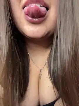 Snapshot of Jane_BBW chatting on 03.23.25 Jane BBW online show from 03.23.25