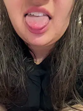 Snapshot of Jane_BBW chatting on 05.19.26 Jane BBW online show from 05.19.26
