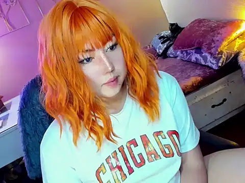 Snapshot of HOTnWILDalice chatting on 03.18.25 HOTnWILDalice online show from 03.18.25