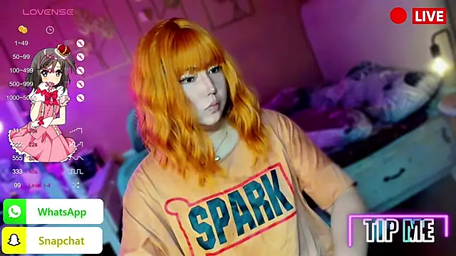 Snapshot of HOTnWILDalice chatting on 09.11.25 HOTnWILDalice online show from 09.11.25