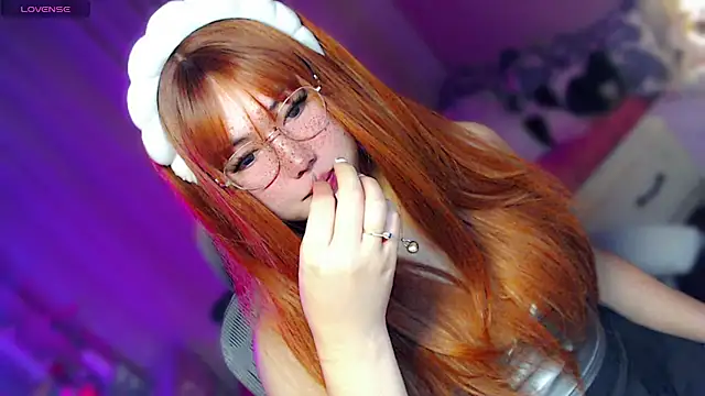 Snapshot of HOTnWILDalice chatting on 07.16.26 HOTnWILDalice online show from 07.16.26