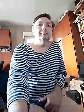 Snapshot of Pokaz2020 chatting on 07.14.26 Pokaz2020 online show from 07.14.26