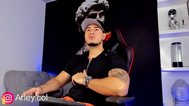 Snapshot of Dimitri_Colleman chatting on 01.11.25 Dimitri Colleman online show from 01.11.25