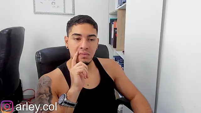 Snapshot of Dimitri_Colleman chatting on 01.18.25 Dimitri Colleman online show from 01.18.25