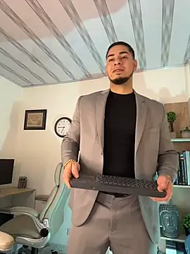 Snapshot of Dimitri_Colleman chatting on 11.22.25 Dimitri Colleman online show from 11.22.25