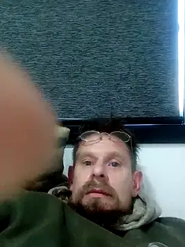 Snapshot of Skody31 chatting on 10.21.25 Skody31 online show from 10.21.25