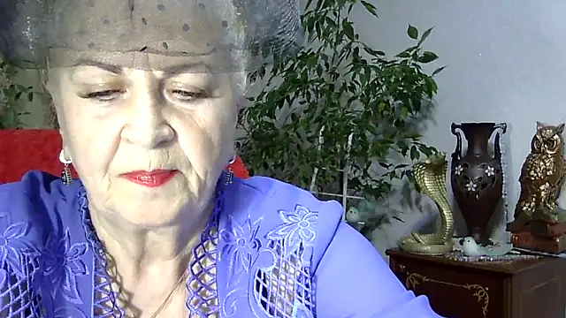 Emma52610 online show from 03.06.25