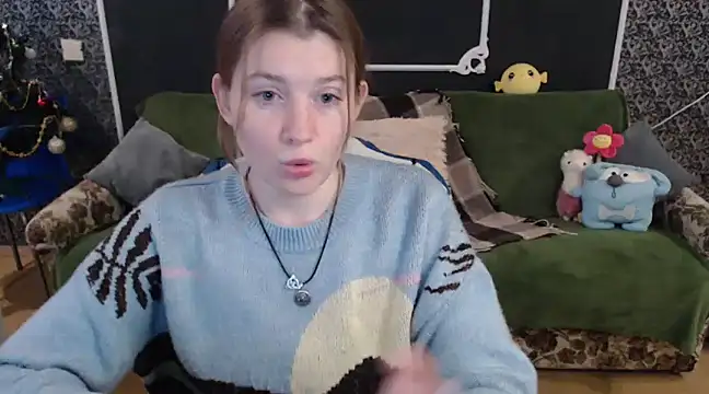 Snapshot of Gr4_soul_ chatting on 12.17.24 Gr4 soul online show from 12.17.24