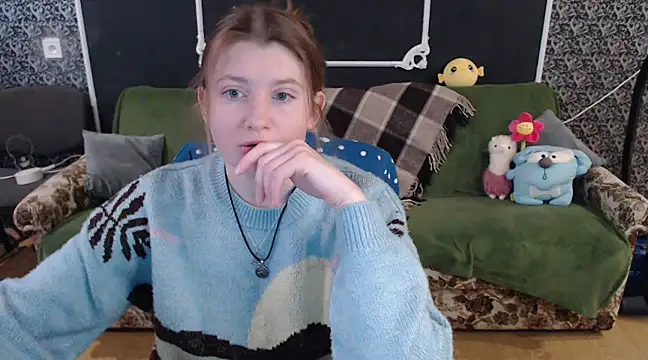 Snapshot of Gr4_soul_ chatting on 03.18.25 Gr4 soul online show from 03.18.25