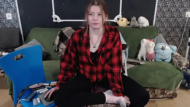 Snapshot of Gr4_soul_ chatting on 10.26.25 Gr4 soul online show from 10.26.25