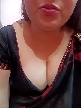 Snapshot of naughtymadam chatting on 12.09.24 naughtymadam online show from 12.09.24