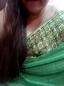 Snapshot of naughtymadam chatting on 12.11.24 naughtymadam online show from 12.11.24