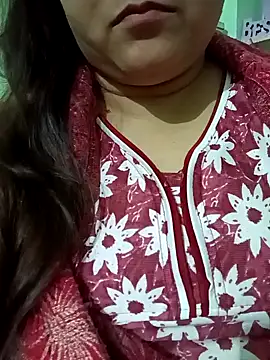 Snapshot of naughtymadam chatting on 02.02.25 naughtymadam online show from 02.02.25