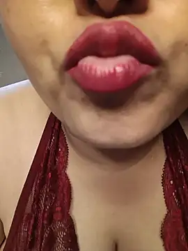 Snapshot of naughtymadam chatting on 07.07.26 naughtymadam online show from 07.07.26