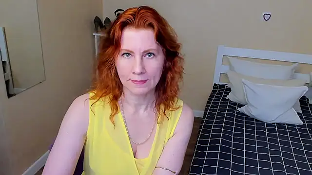 FoxySophia online show from 11.24.25