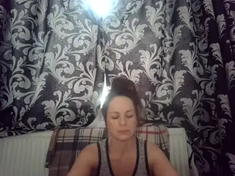 LindaStarS online show from 03.18.25