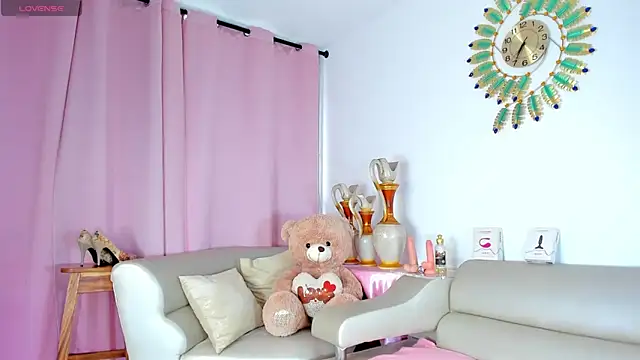 latinwondercockts online show from 10.04.25