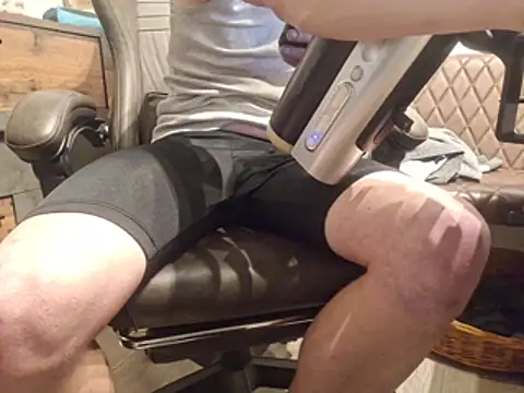 Snapshot of ShyGuyWannaTry chatting on 02.07.26 ShyGuyWannaTry online show from 02.07.26