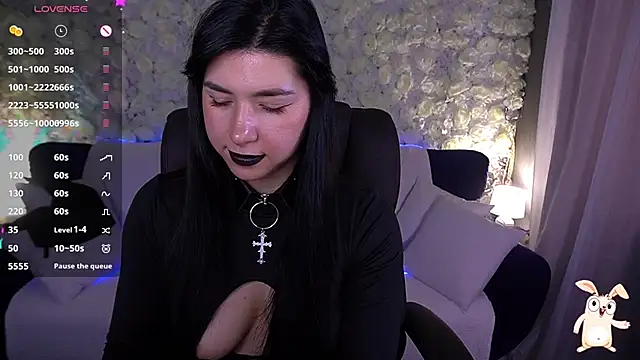 Snapshot of EmilyCandyy chatting on 05.28.26 EmilyCandyy online show from 05.28.26