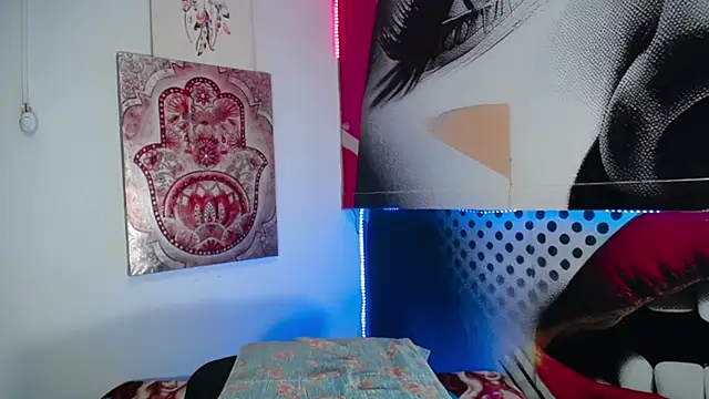 Snapshot of karlaveckyts chatting on 02.17.25 karlaveckyts online show from 02.17.25