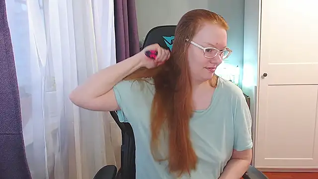 Lady Inari online show from 11.06.25