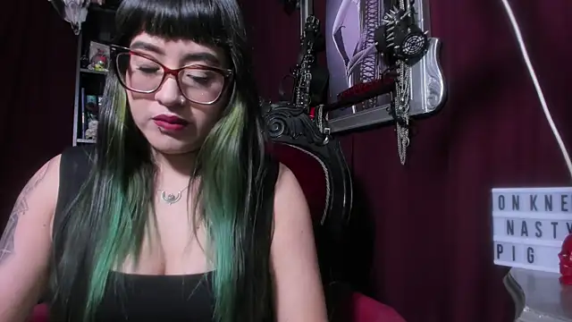 MeGoddesSara online show from 07.03.26