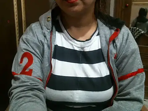 Snapshot of UrsMansi chatting on 11.26.25 UrsMansi online show from 11.26.25