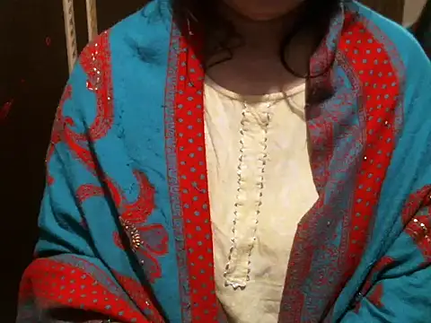 Snapshot of UrsMansi chatting on 11.28.25 UrsMansi online show from 11.28.25