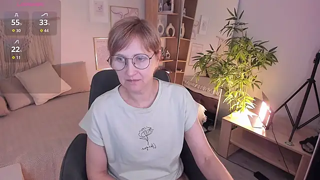 Snapshot of Paris_Cherry chatting on 01.17.26 Paris Cherry online show from 01.17.26