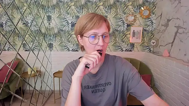 Paris Cherry online show from 05.30.26