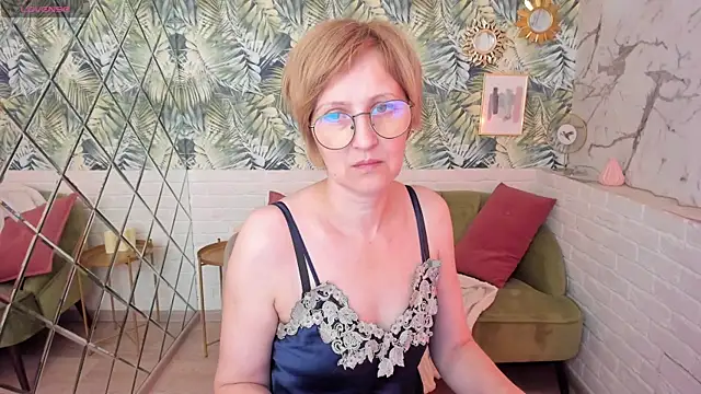 Paris Cherry online show from 05.31.26