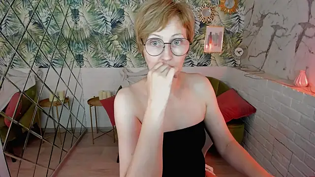 Paris Cherry online show from 08.03.26