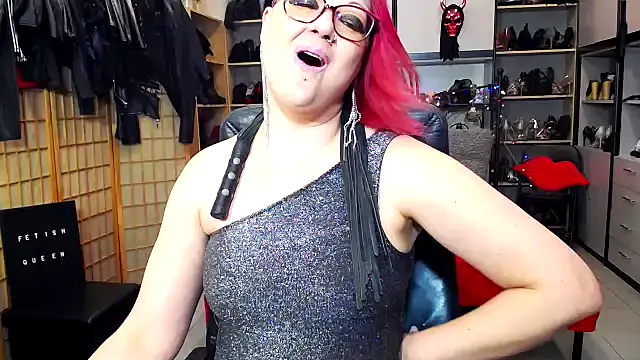 Snapshot of LindaDaemonX chatting on 03.15.25 LindaDaemonX online show from 03.15.25