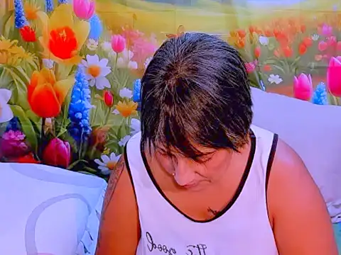 indianroxy online show from 10.18.25