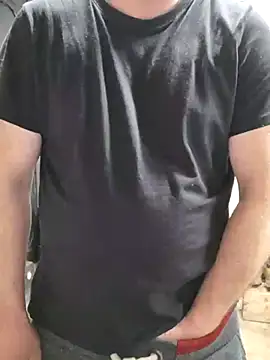 Snapshot of IronedTitan chatting on 03.02.25 IronedTitan online show from 03.02.25