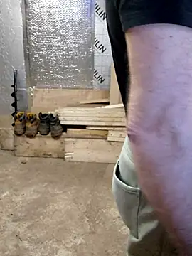 Snapshot of IronedTitan chatting on 03.04.25 IronedTitan online show from 03.04.25