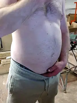 Snapshot of IronedTitan chatting on 03.12.25 IronedTitan online show from 03.12.25