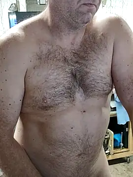 Snapshot of IronedTitan chatting on 12.20.25 IronedTitan online show from 12.20.25