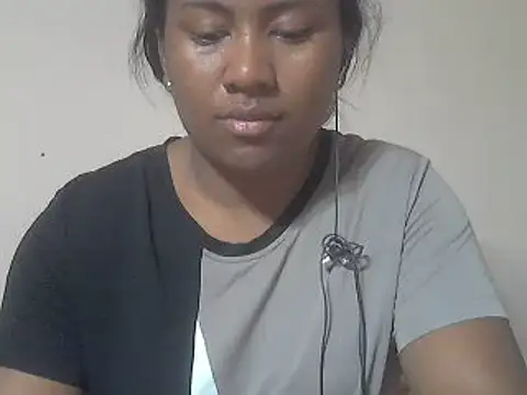 Snapshot of cutybigass chatting on 07.16.26 cutybigass online show from 07.16.26