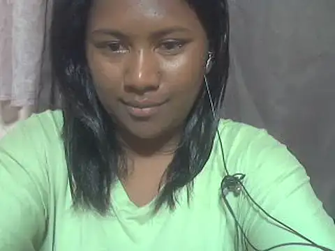 Snapshot of cutybigass chatting on 07.20.26 cutybigass online show from 07.20.26